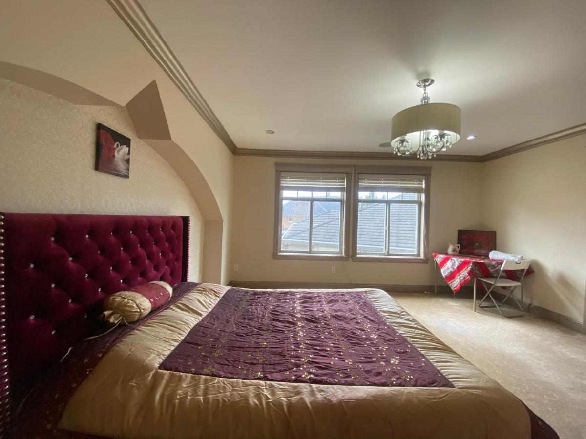 The Empress Palace Inn